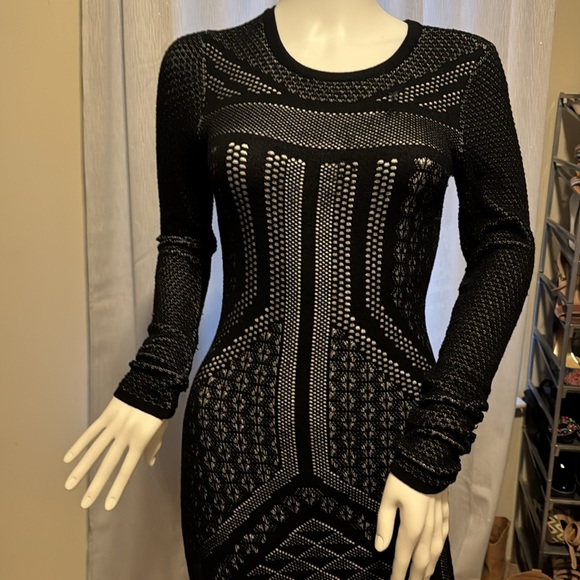 Gorgeous sweater dress. - Picture 9 of 11